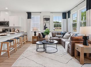 7 Reagan Dr, Runnemede, NJ 08078