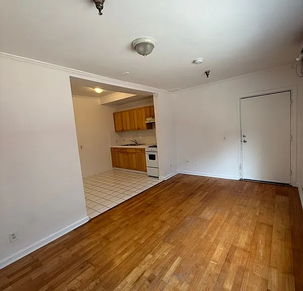 1816 N Gramercy Pl #104 — Photo 18