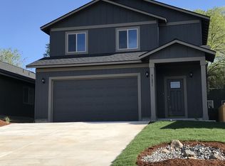 21271 Thornhill Ln, Bend, OR 97701