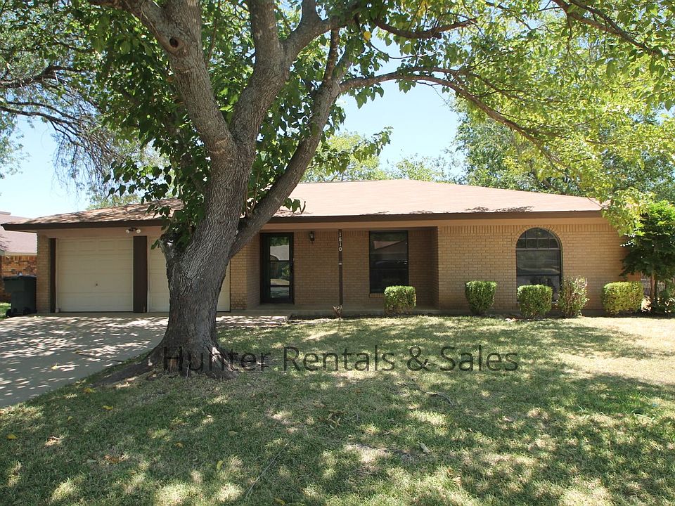 1st image of 1810 Sherman Dr
