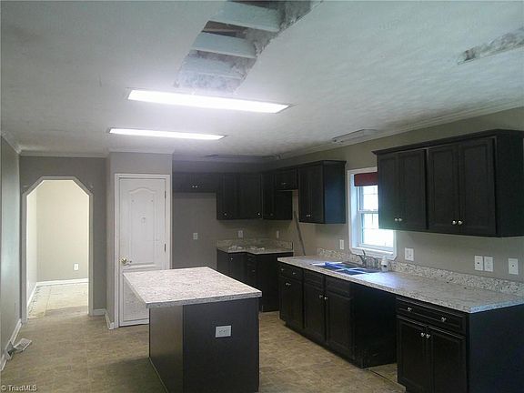 3rd image of 2200 E Stadium Dr