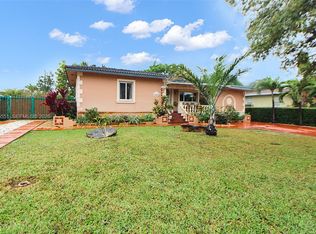 6250 SW 19th St, Miami, FL 33155