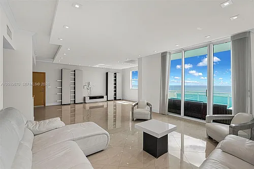 3001 S Ocean Dr Photo 1
