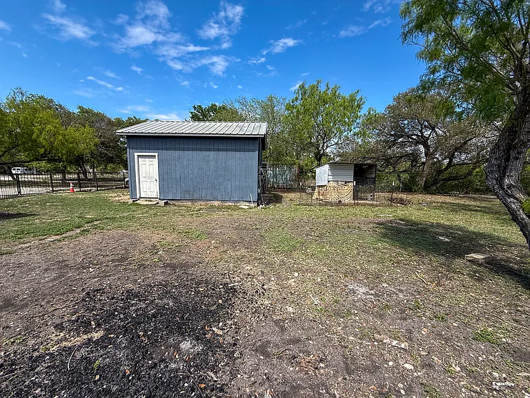 4506 Legend Hts — Photo 26