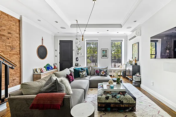 Sold by Compass | media 3