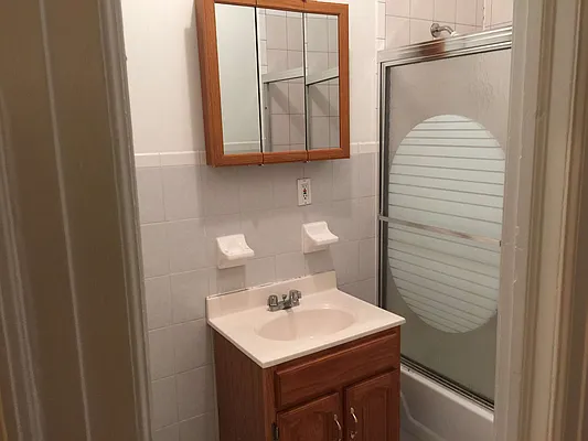 Rented by Signature Spaces NYC Corp | media 4