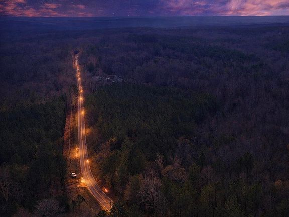 2nd image of 428 Horseshoe Rd