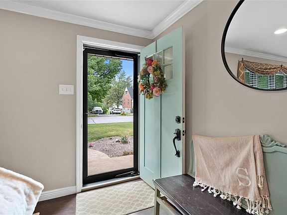 4th image of 9781 Twin Vista Dr
