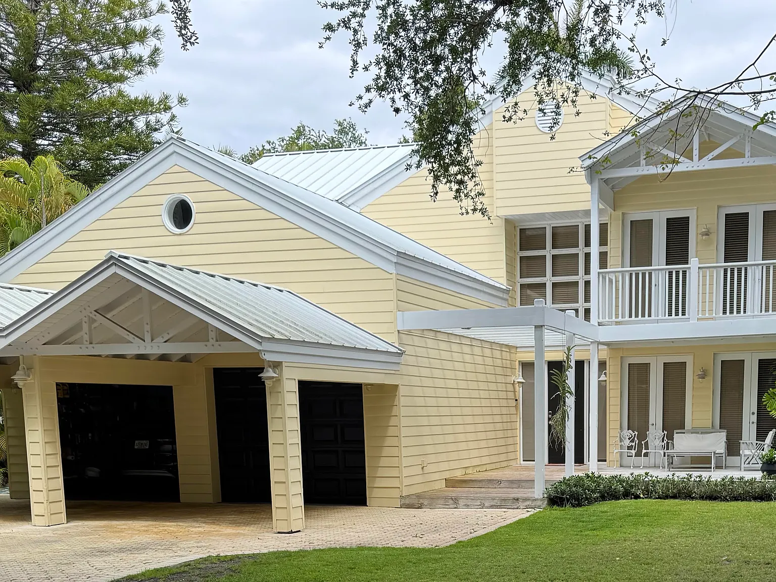 5 bed, 4500 sqft, $25,500 — Photo 1
