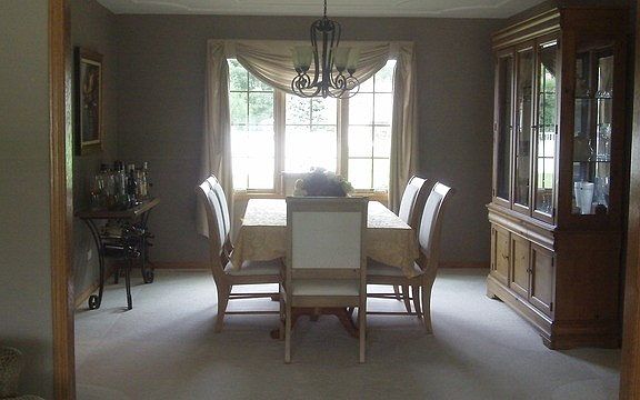 5th image of 199 Barrington Ln