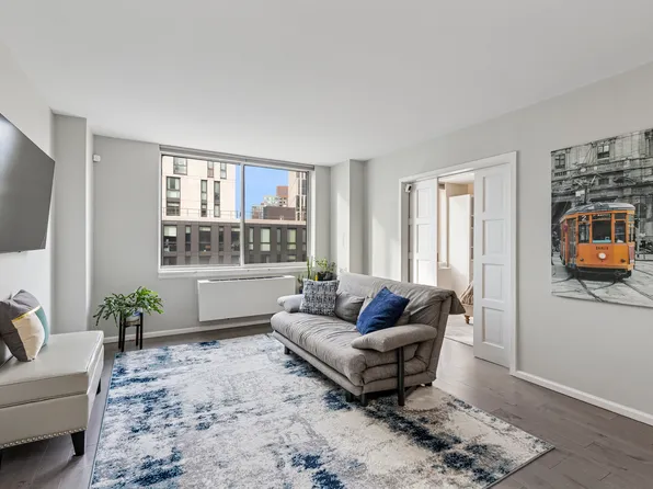 275 Greenwich Street image 1 of 20