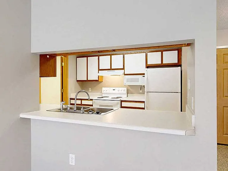 Northbrook Apartments — Photo 124