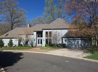 1841 Ridgebrook Cir, Lyndhurst, OH 44124