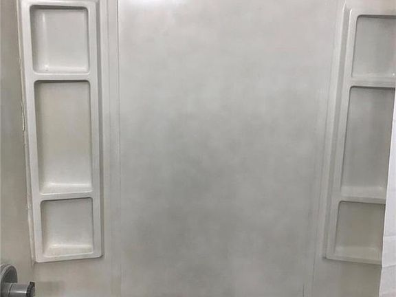 5th image of 3408 Luewan Dr