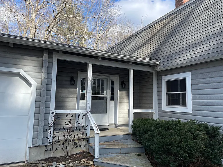 310 Salem St — Photo 2