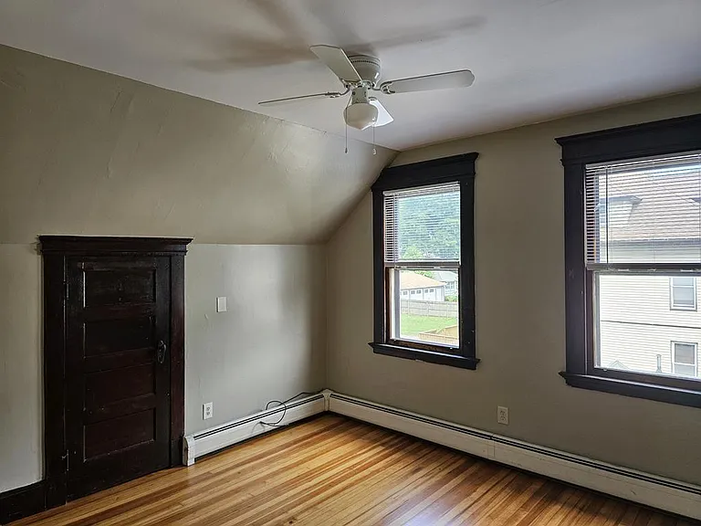 169 Winchester Ave #3 — Photo 10