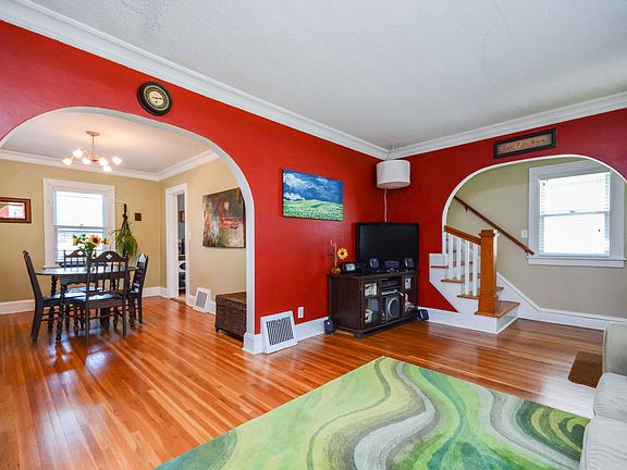 3rd image of 1288 Juno Ave