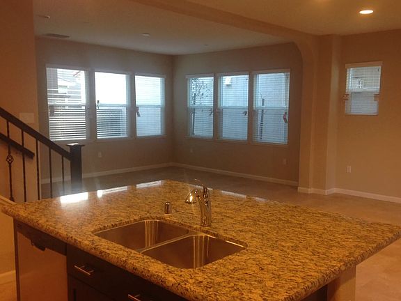 4th image of 328 W Questa Trl