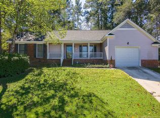 153 Ridgeway Dr, Fayetteville, NC 28311
