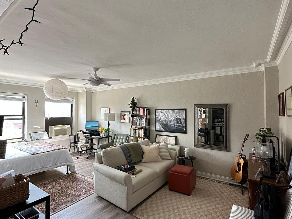 1st image of 445 W Saint James Pl #802