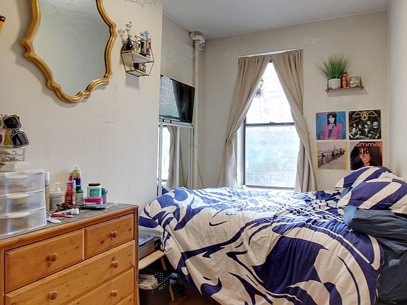 5th image of 259 E 33rd St #2