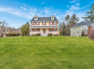 10 Stonehedge Dr, Wilmington, MA 01887