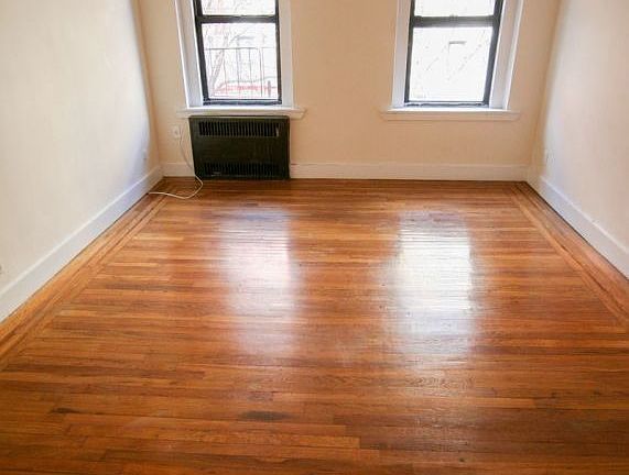 4th image of 128 Saint Marks Pl APT 2