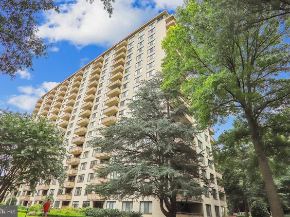 5225 Pooks Hill Rd APT 511S, Bethesda, MD 20814