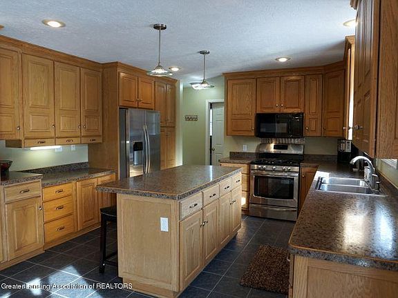 2nd image of 9393 Lookout Point Dr
