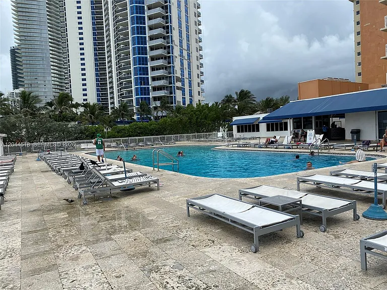 19201 E Collins Ave #442 — Photo 7