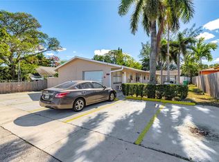 55 SW 13th St, Dania, FL 33004