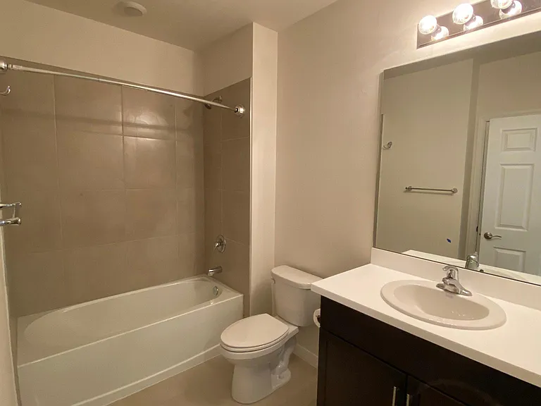636 SW 19th Ave — Photo 23