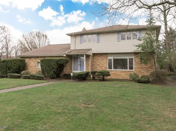 5460 Harleston Dr, Lyndhurst, OH 44124