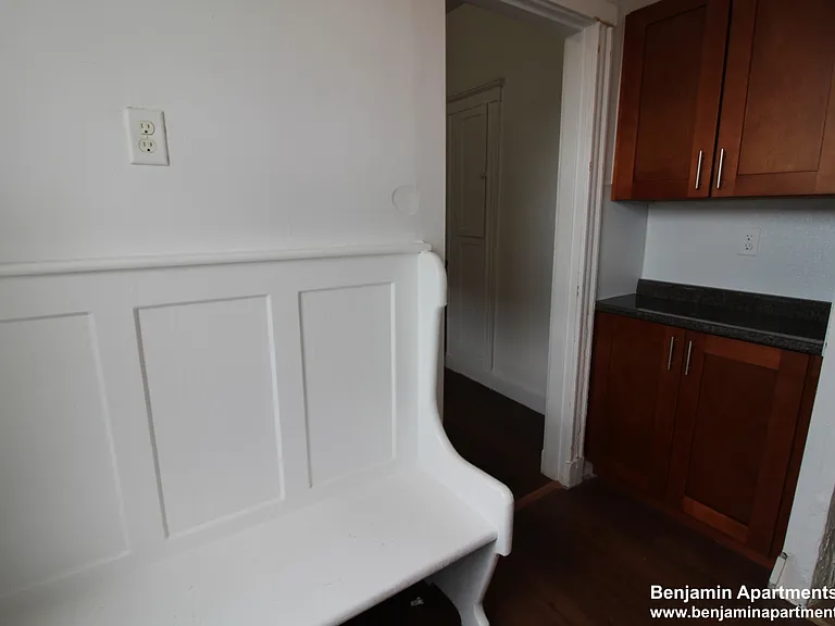 70 Chiswick Rd #22 — Photo 6