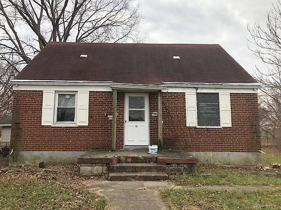2nd image of 566 Harriet St