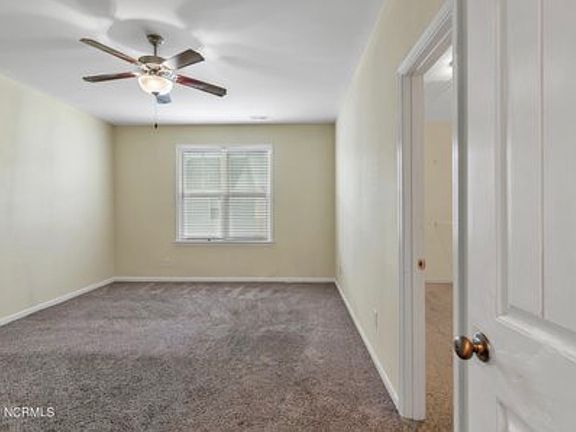 4th image of 110 Waterstone Ln