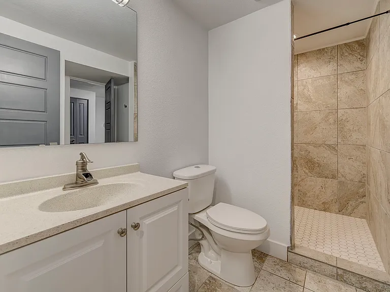 1671 Summernight Ter — Photo 32