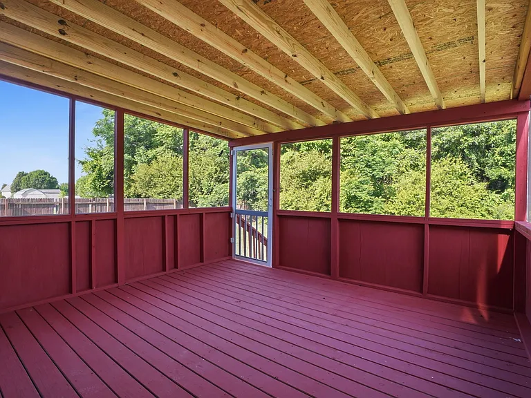 505 Heron Dr — Photo 30