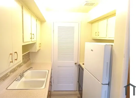 1 bed, 700 sqft, $825 — Photo 4