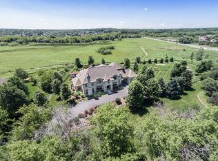 37W546 Highpoint Ct, St Charles, IL 60175