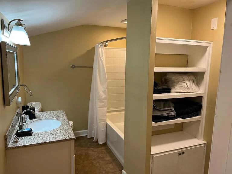 101 Maple St #1 — Photo 7