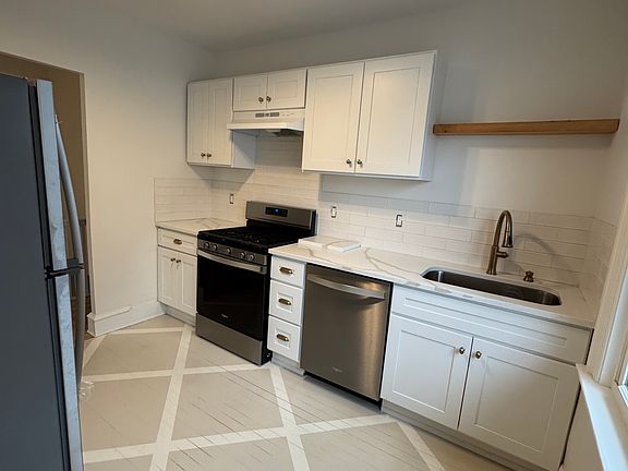 3rd image of 267A Beach 137th St #2