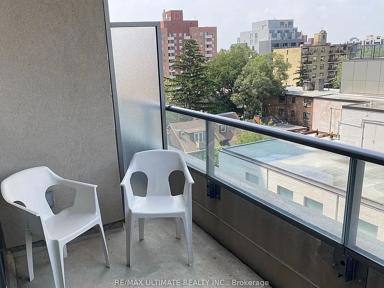 500 Saint Clair Ave W #605 — Photo 10