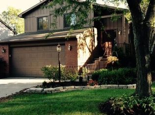 3326 Woods Mill Dr, Hilliard, OH 43026