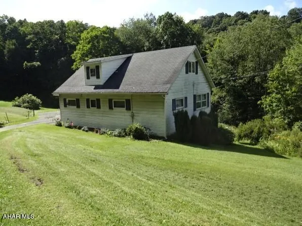 284 Number 1 Rd, Elmora, PA 15737