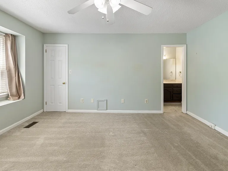 22 Ashford Cir — Photo 18