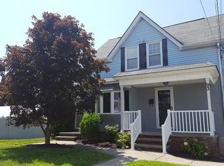 93 Foote St, Fall River, MA 02724