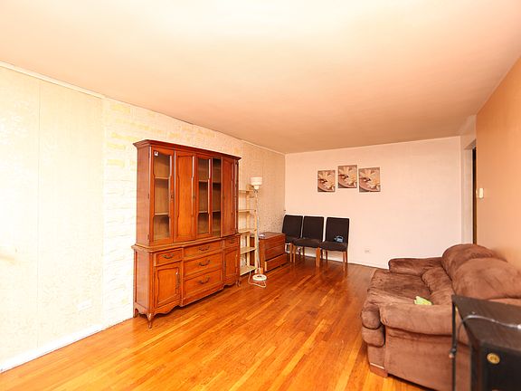 2nd image of 1737 E 55th St #A