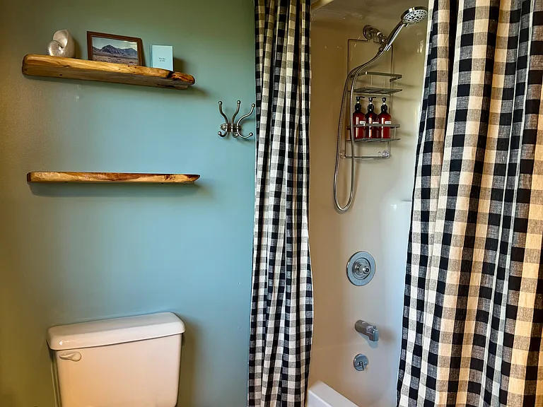 727 Town Mountain Rd — Photo 18