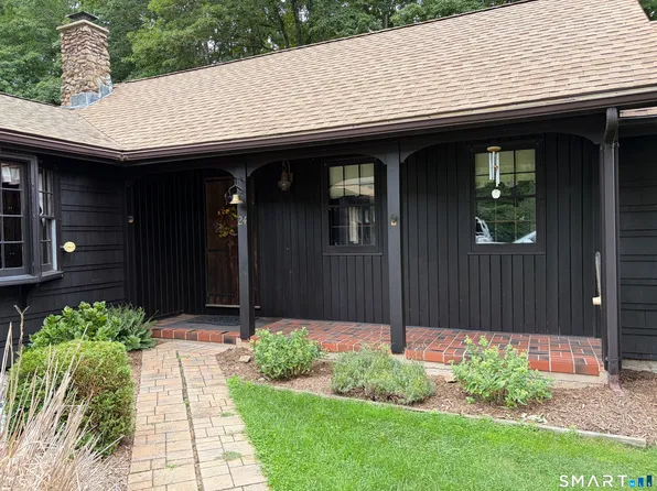 24 Sunrise Ridge, Middlefield, CT 06481